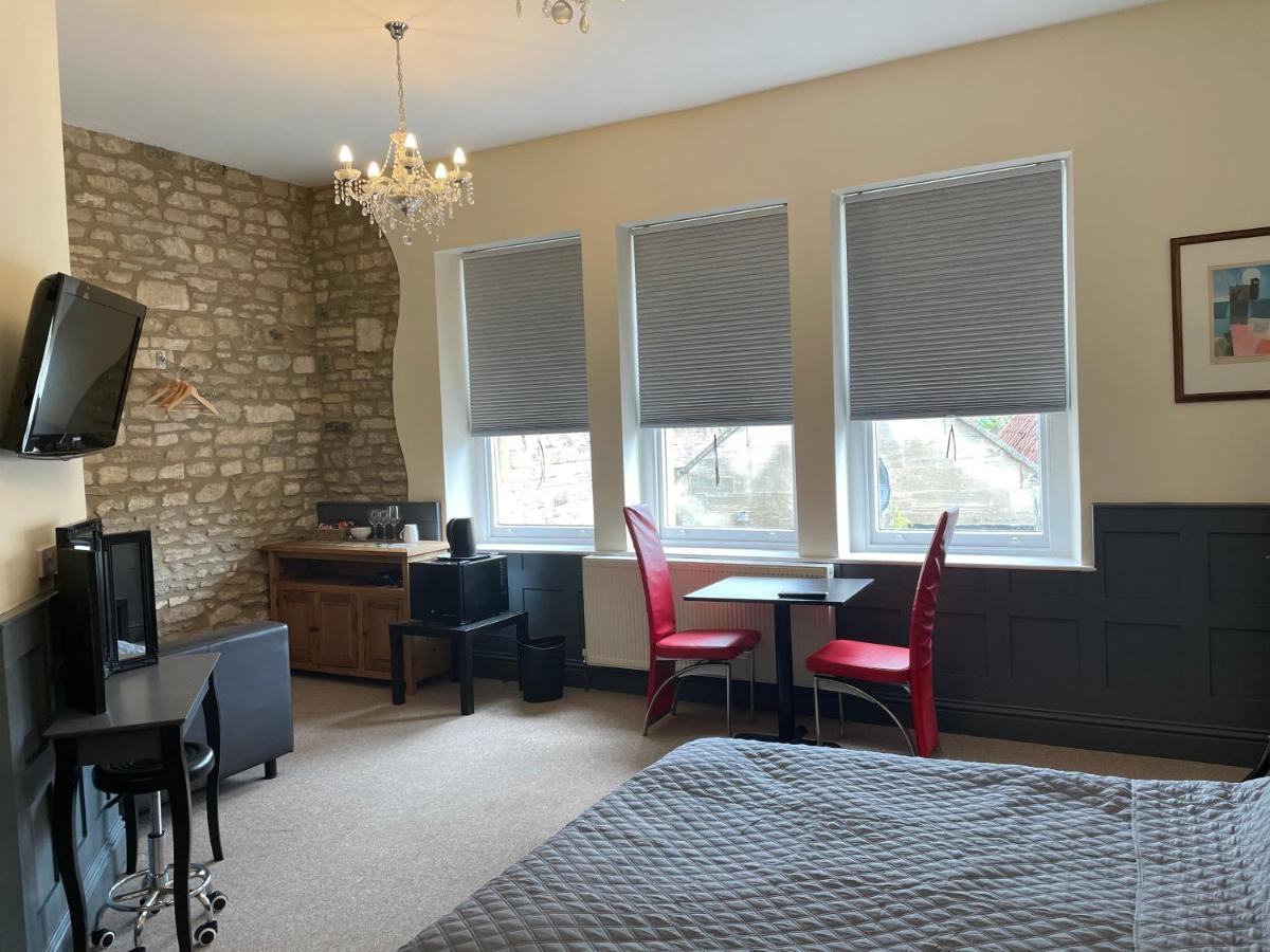 Bear Inn Bradford-On-Avon Екстер'єр фото
